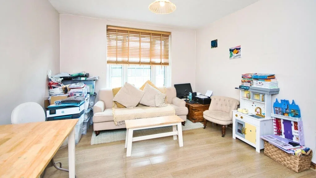 Flat Powlett Place in Greater London