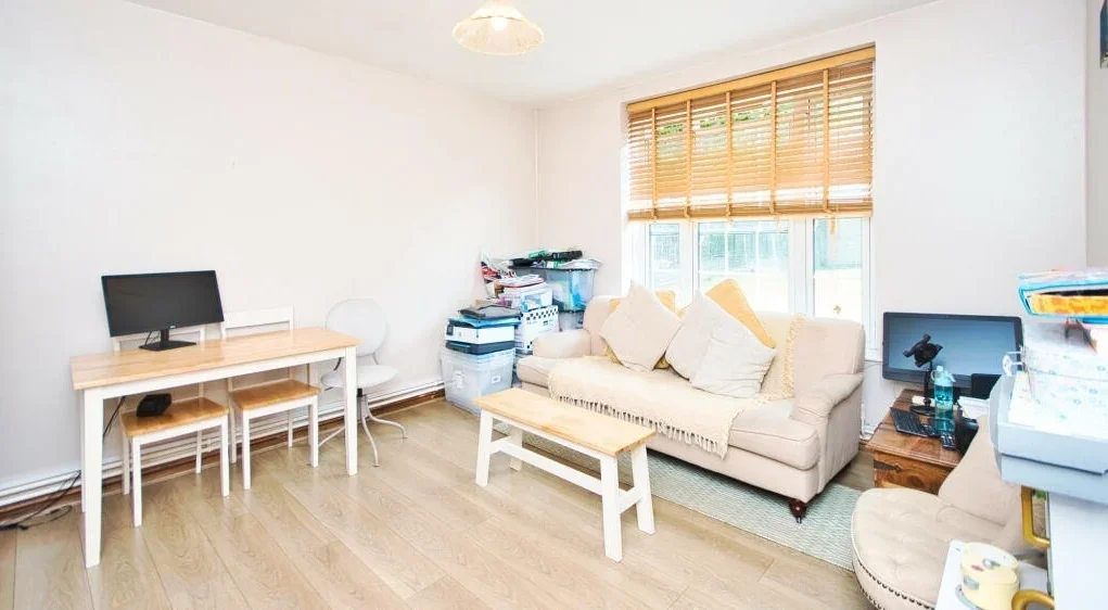 Flat Powlett Place in Greater London