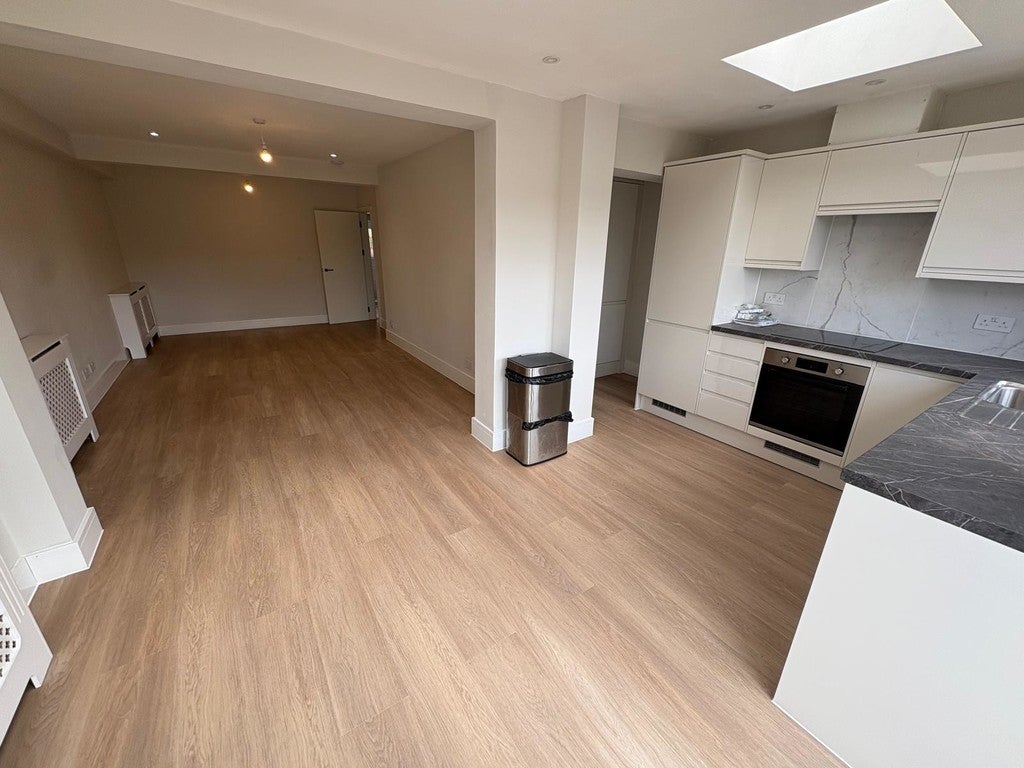 House Bourne View in Greater London