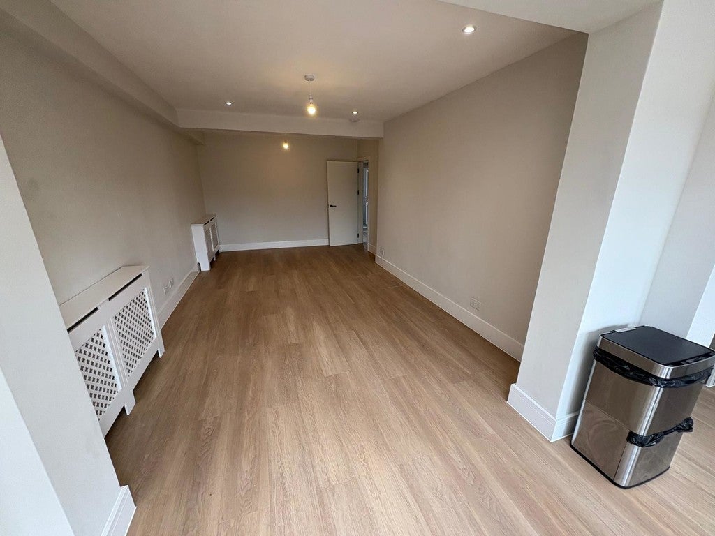 House Bourne View in Greater London