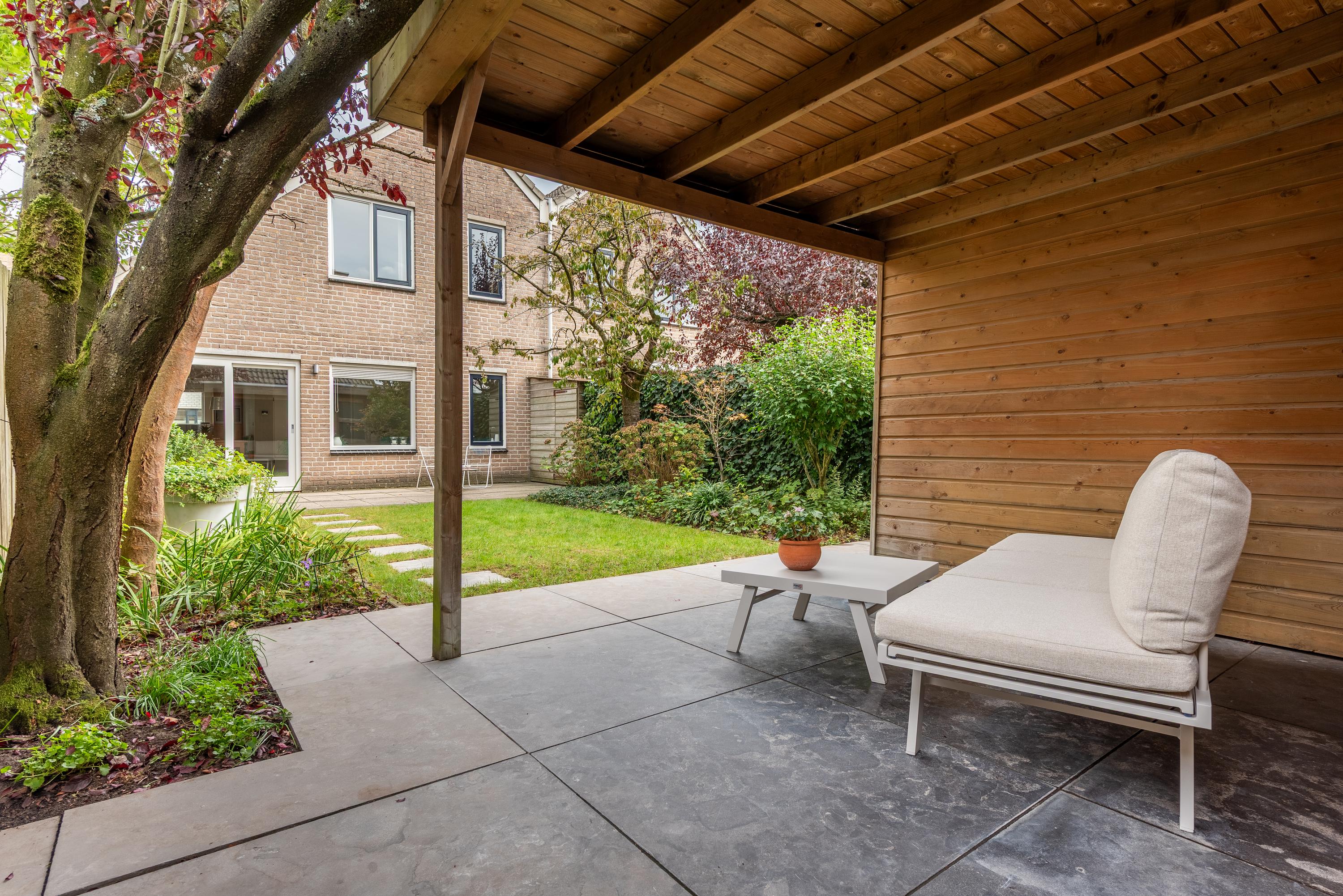 Tussenwoning te koop: Rhônelaan 19, Eindhoven