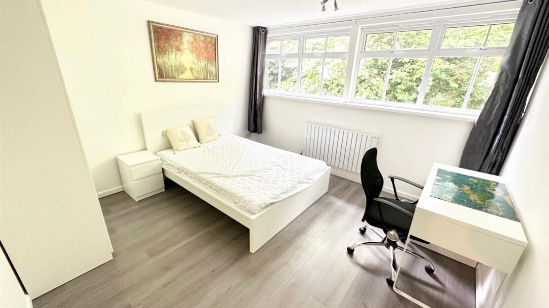 House Barchester Close in Greater London