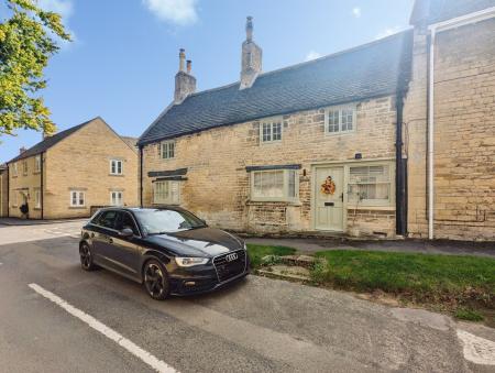 House School Road in Pilsgate