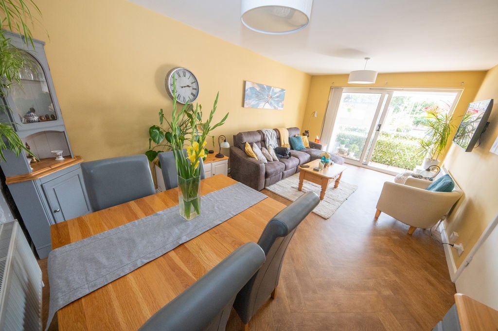 Flat Regal Close in Portsmouth