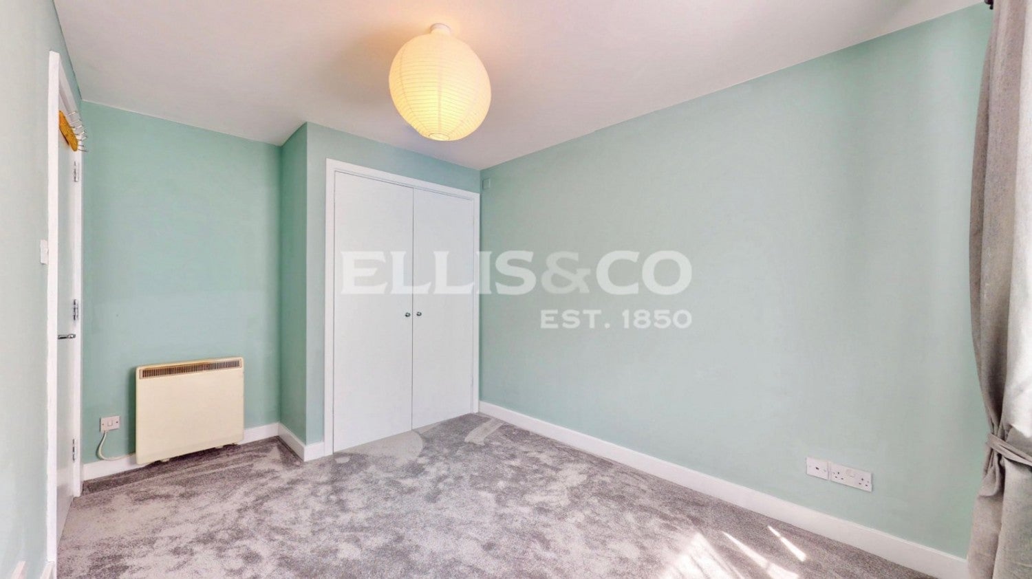 Flat Gurnell Grove in Greater London