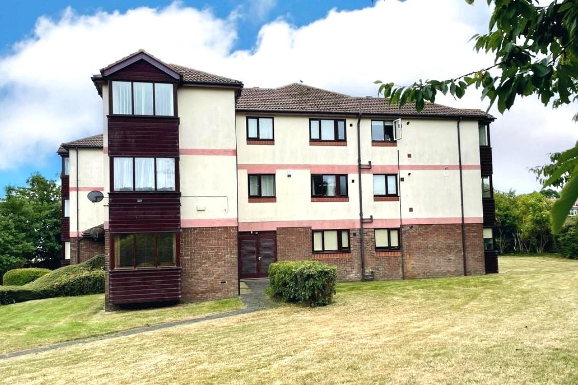 Flat Emsworth Road in Sunderland