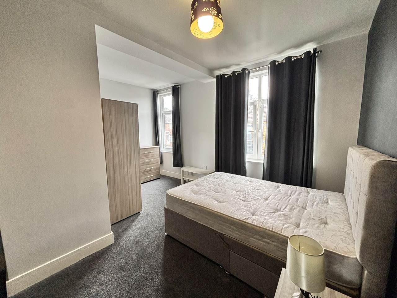 Room Station Terrace in Leeds
