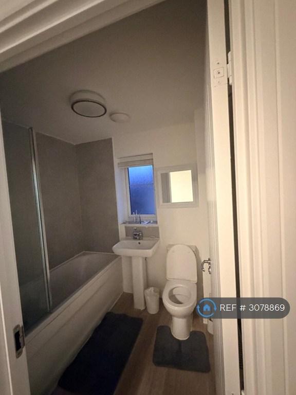 Room Chamomile Way in South Oxfordshire