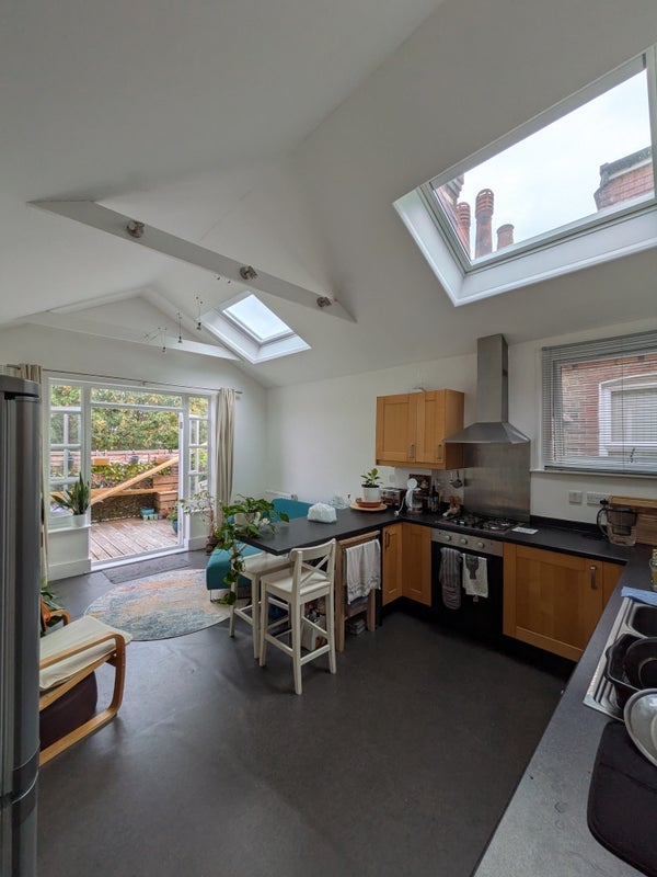 Flat Chillerton Road in Greater London