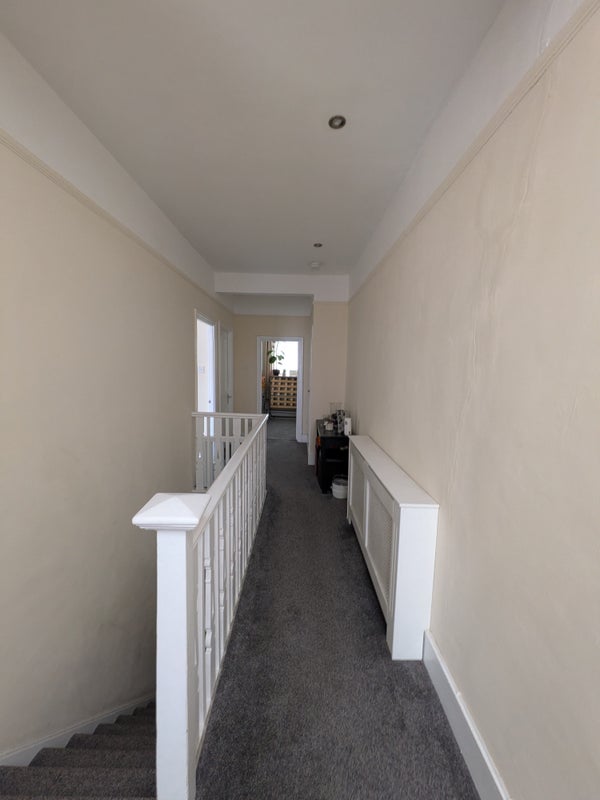 Flat Chillerton Road in Greater London