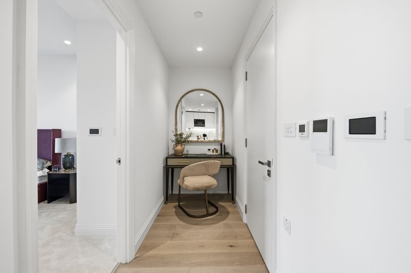 Flat William Morris Way in Greater London