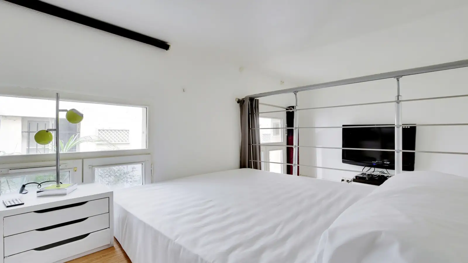 Appartement Rue Cloche Perce à Paris