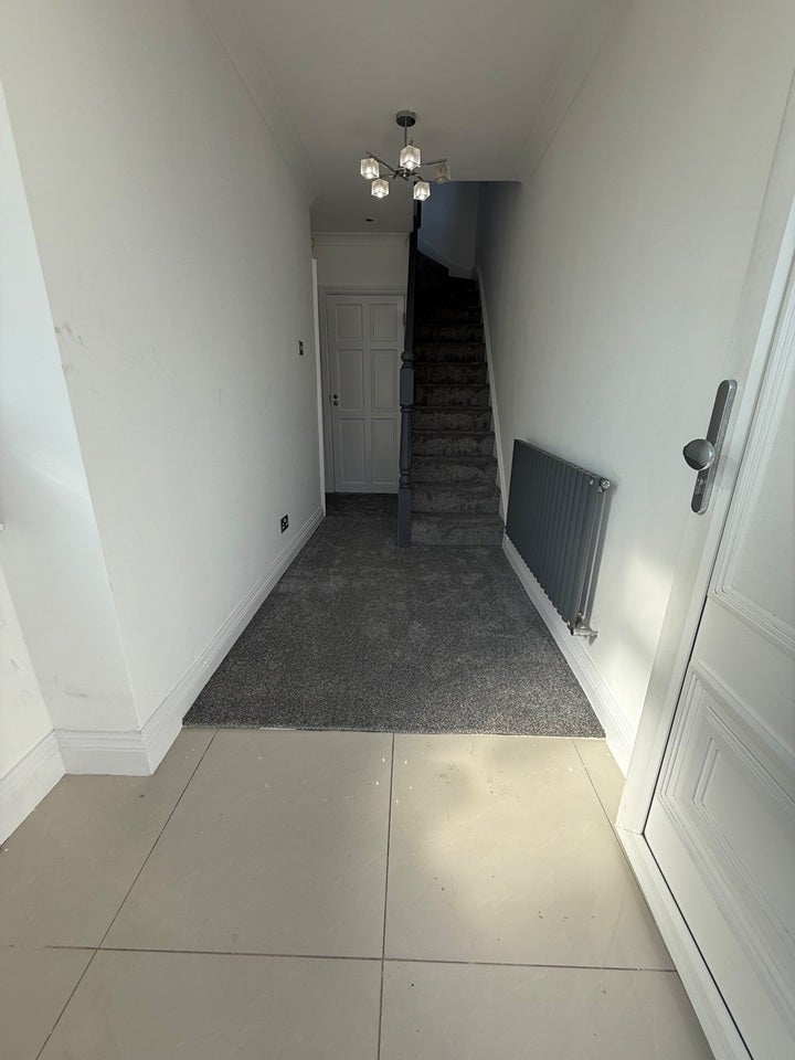 House Rosebery Avenue in Greater London