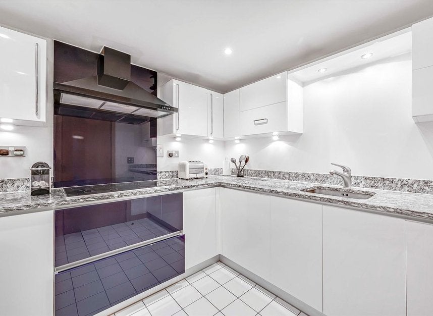 Flat Lewisham Street in City of Westminster