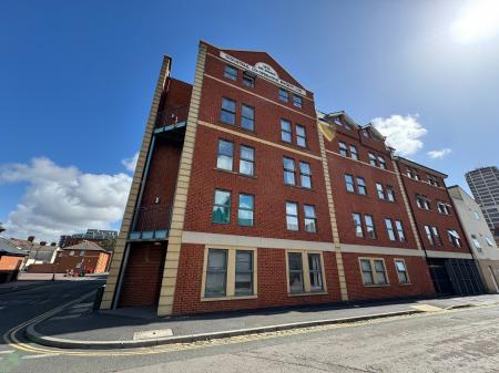 Flat Harding Street in Swindon