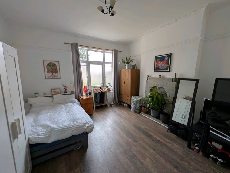 Room Bethune Road in Greater London
