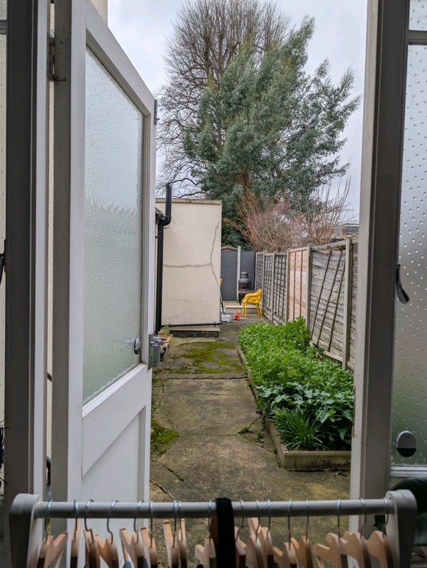Room Bethune Road in Greater London