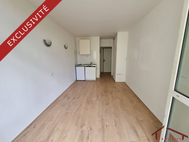 Flat Boulevard Anatole France in Saint-Denis