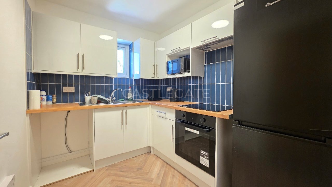 Flat Colne Street in Kirklees