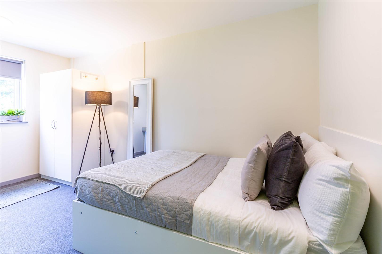 Room Portland Road in Newcastle upon Tyne