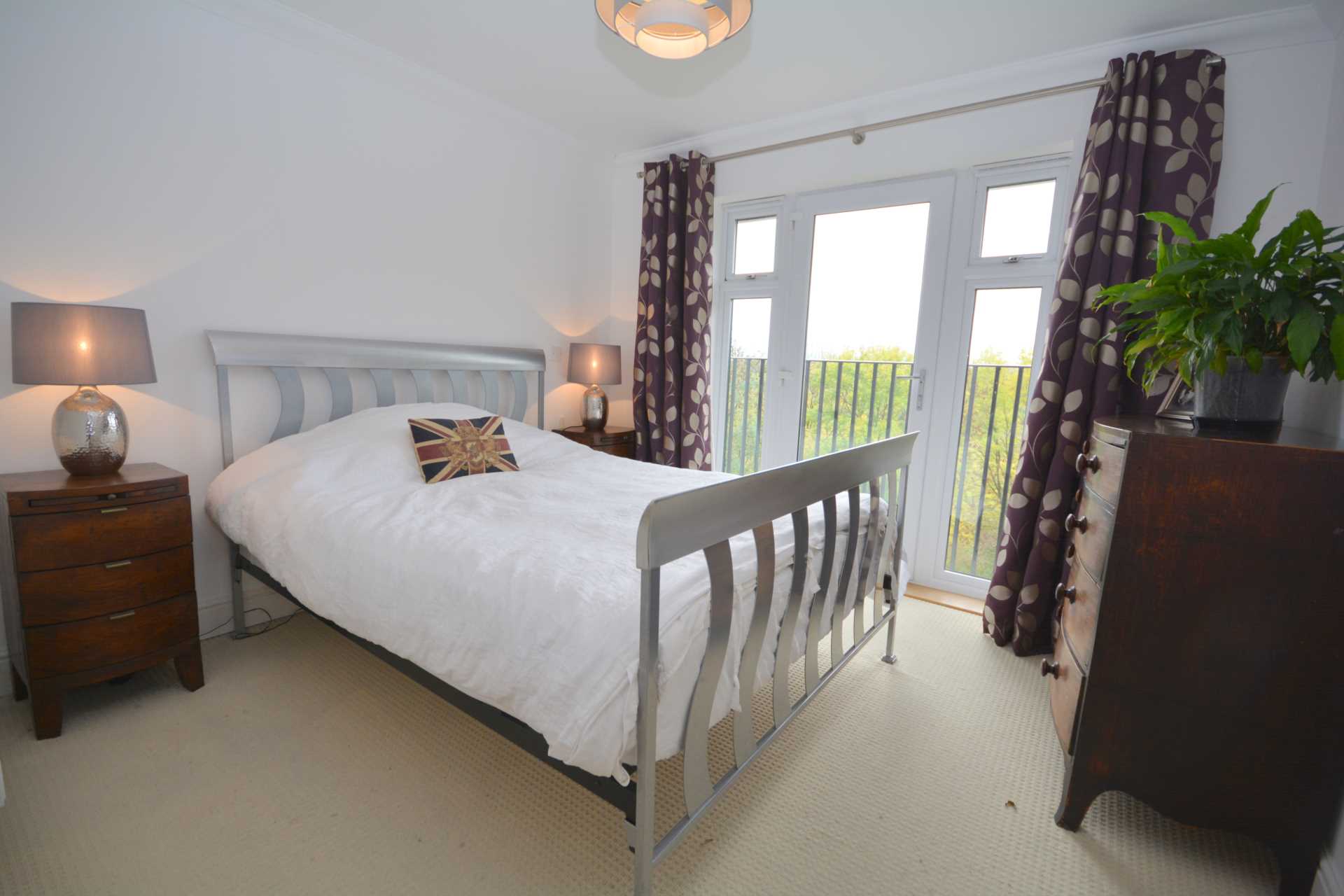 Flat Dell Close in Chesham