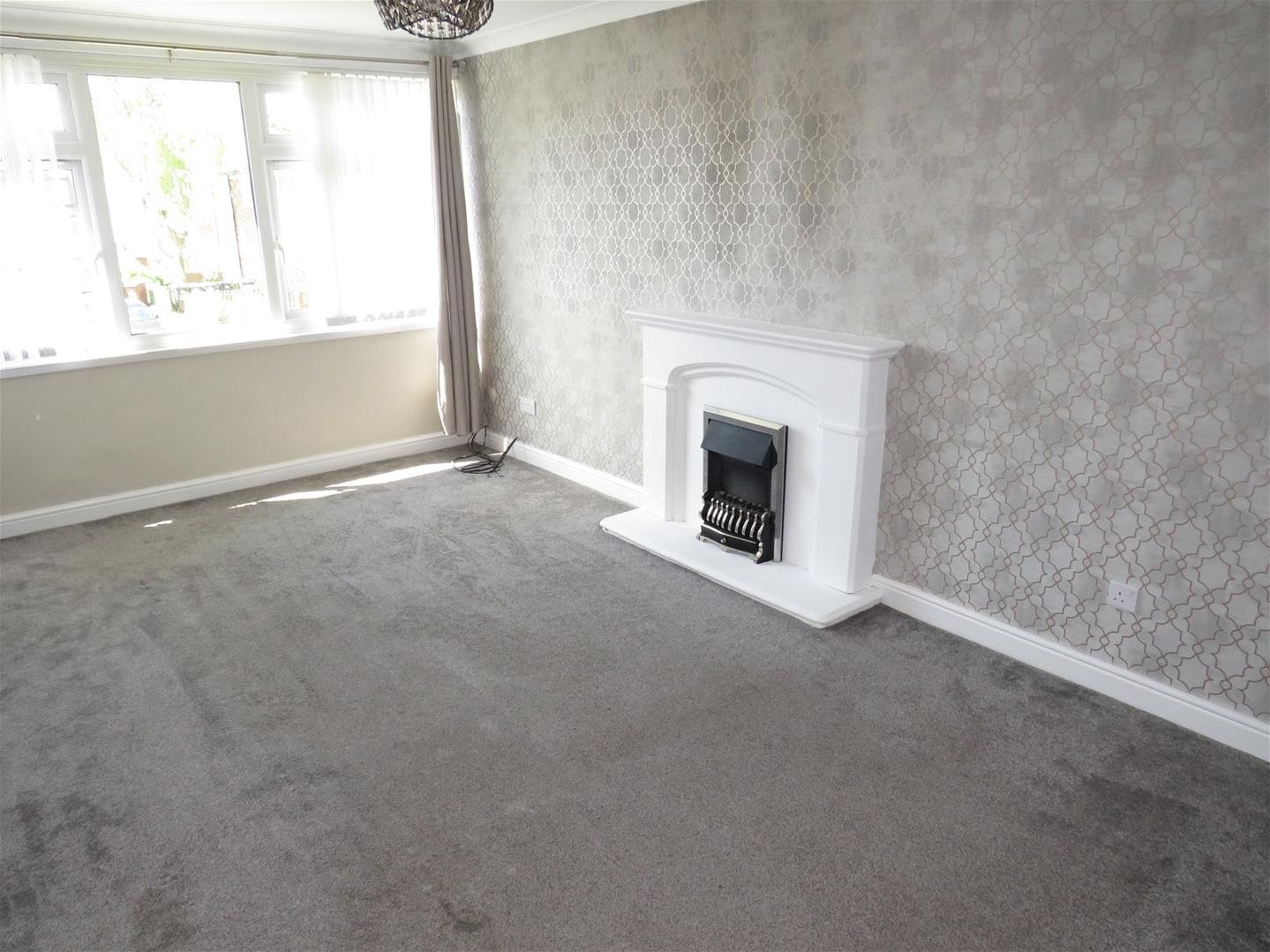 Flat Yorkminster Drive in Chelmsley Wood