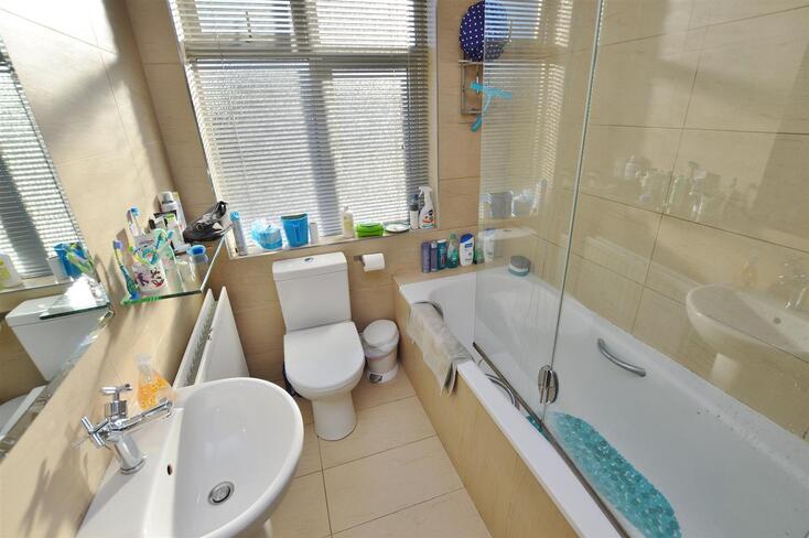 Flat Sandridge Road in St Albans