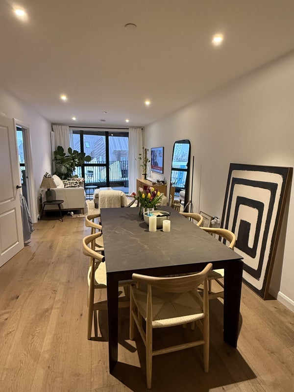 Flat Bow Exchange in Greater London
