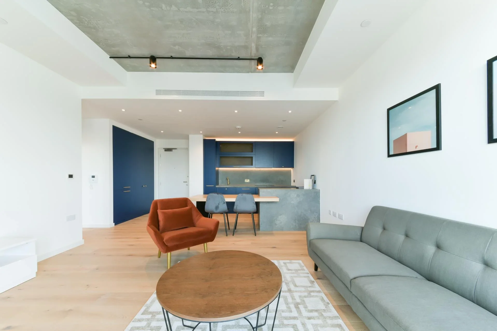 Flat Castle Slip in Greater London