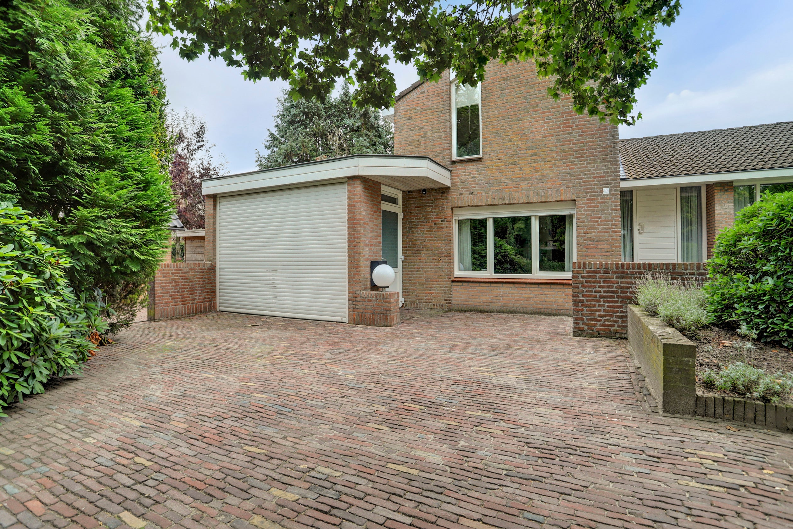 Vrijstaande woning te koop: Dr. P. C. de Brouwerlaan 6, Hilvarenbeek