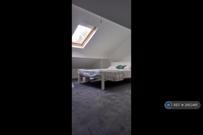 Room Grove Lane in Birmingham