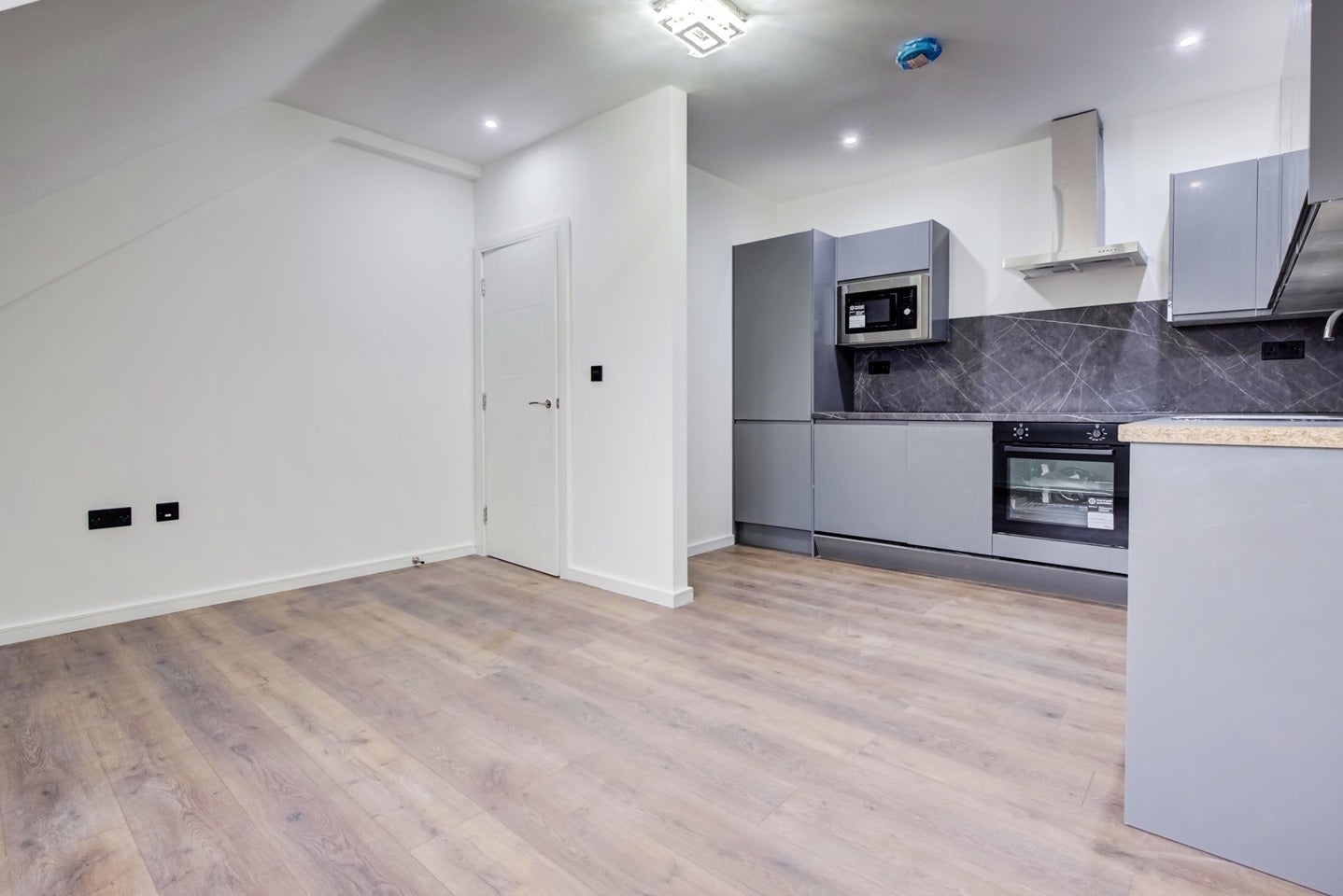 Flat Glebe Road in Chelmsford