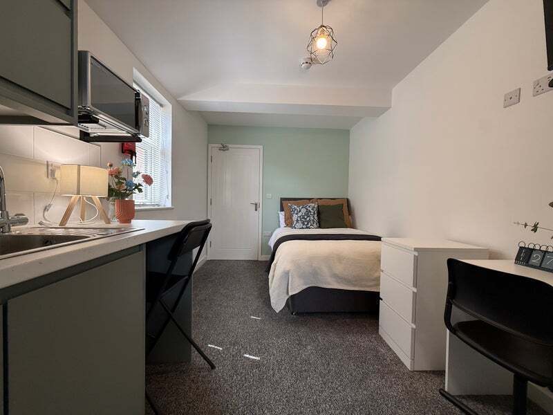 Room Bath Street in Rugby