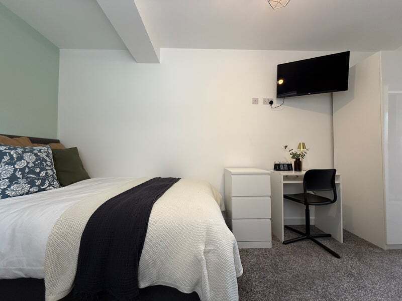 Room Bath Street in Rugby