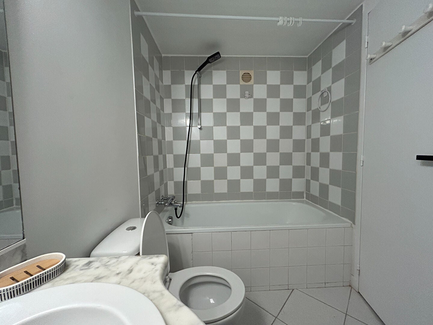 Flat Rue de Bandeville in Saint-Cyr-sous-Dourdan