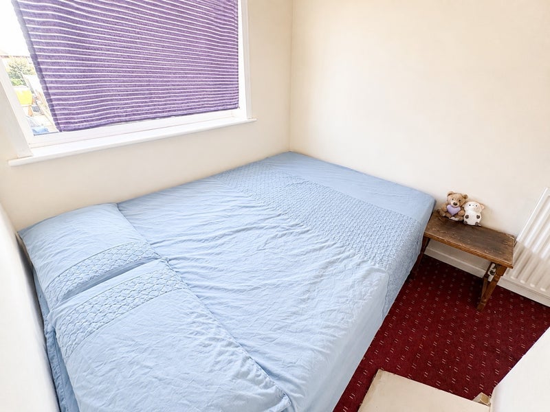 Room Clayfield Grove West in Stoke-on-Trent