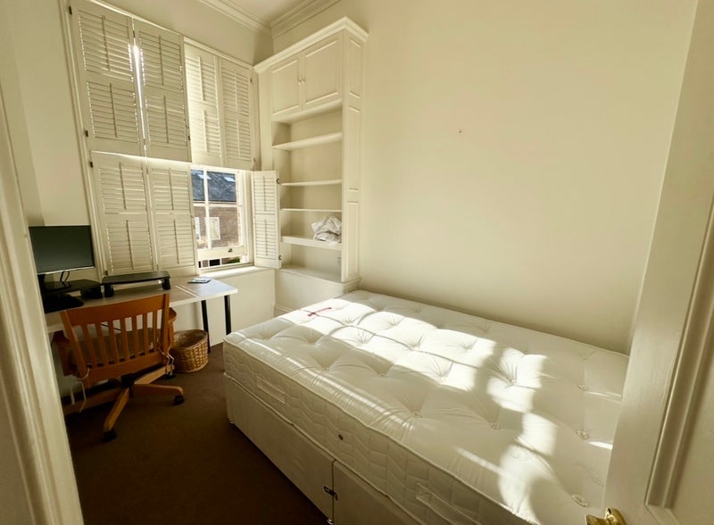 Room Cambridge Terrace Mews in Greater London