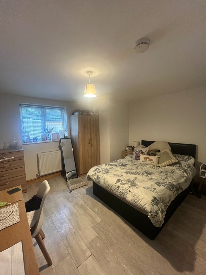 Room Hill Lane in Southampton