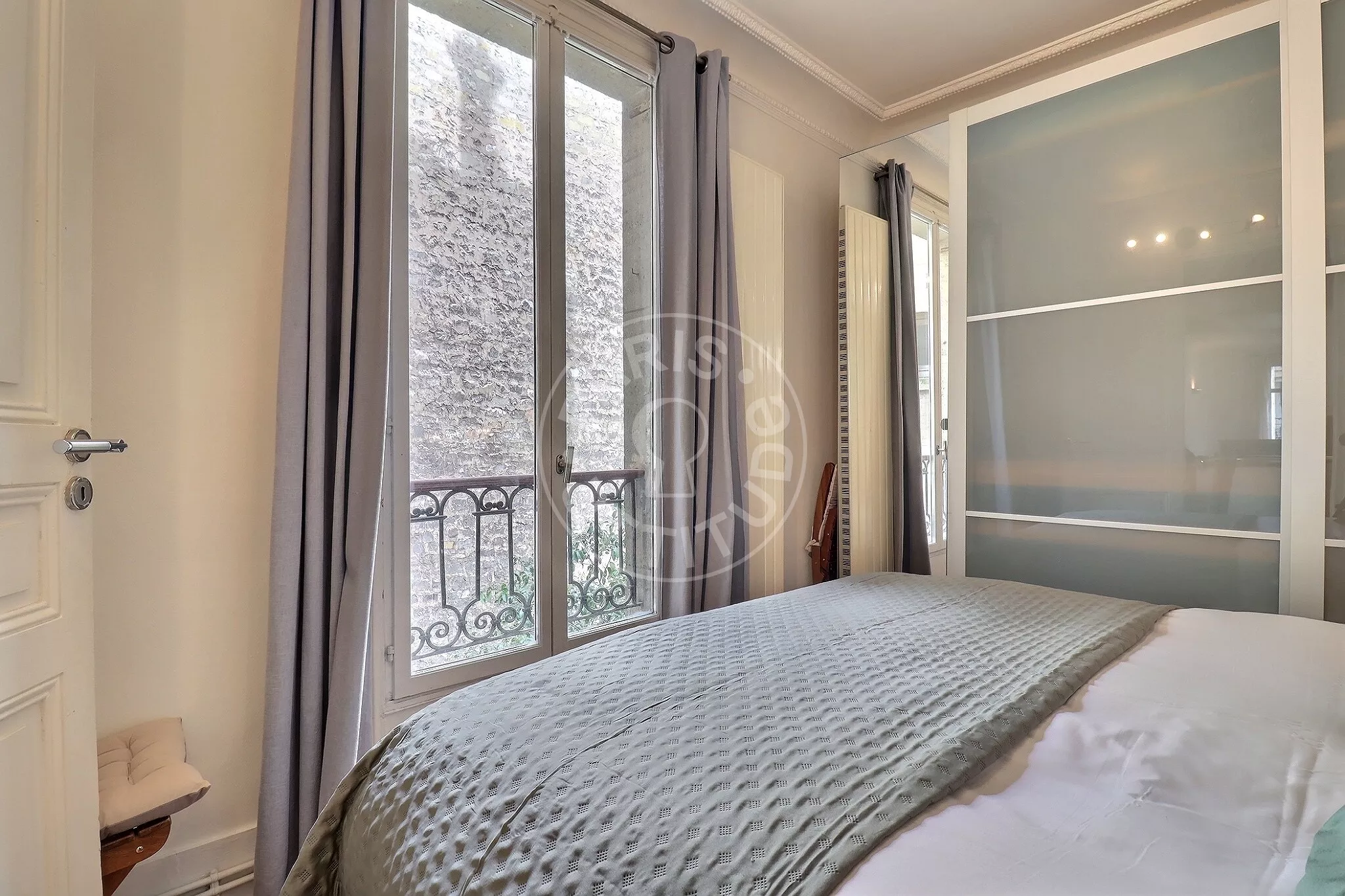 Appartement Rue Ferdinand Fabre à Paris