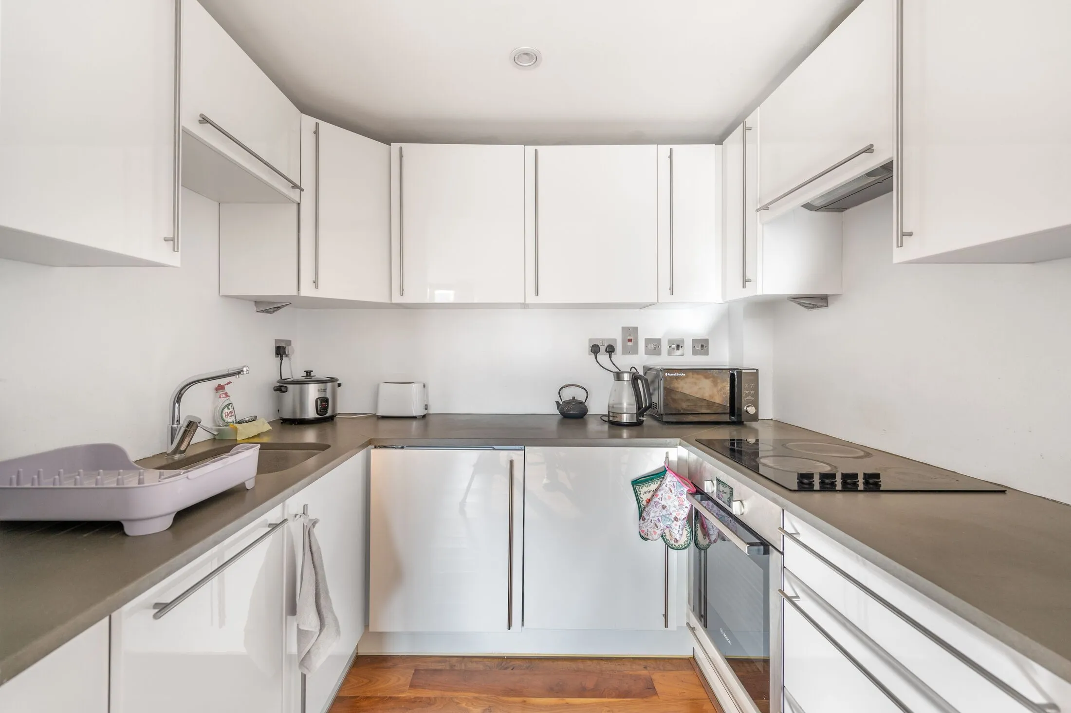 Flat King's Mews in Greater London