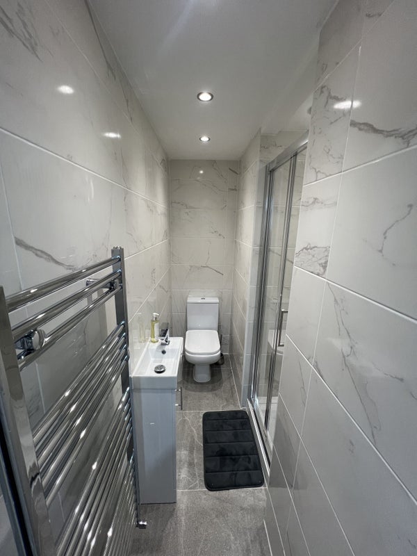 Room Sandford Road in Greater London
