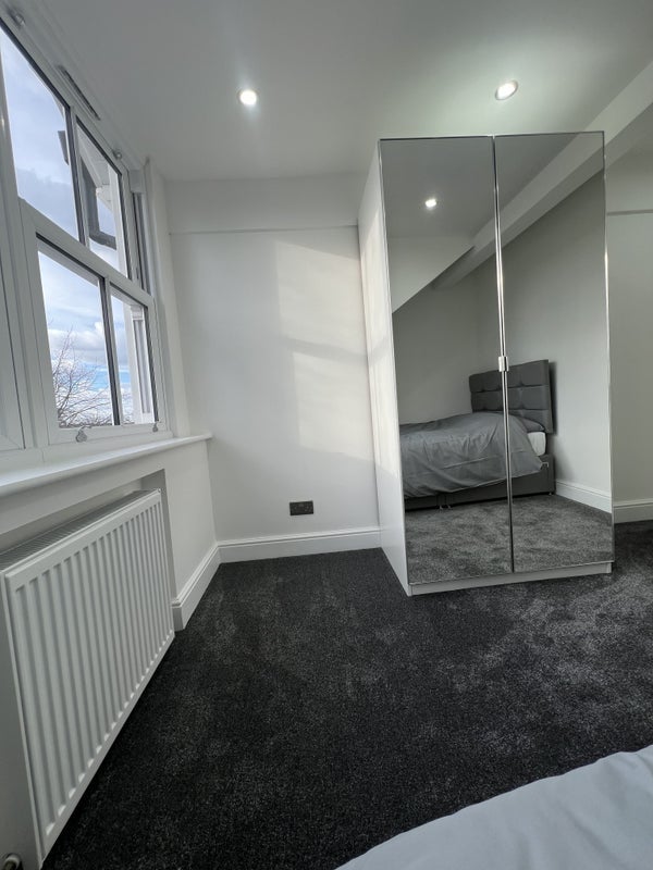 Room Sandford Road in Greater London