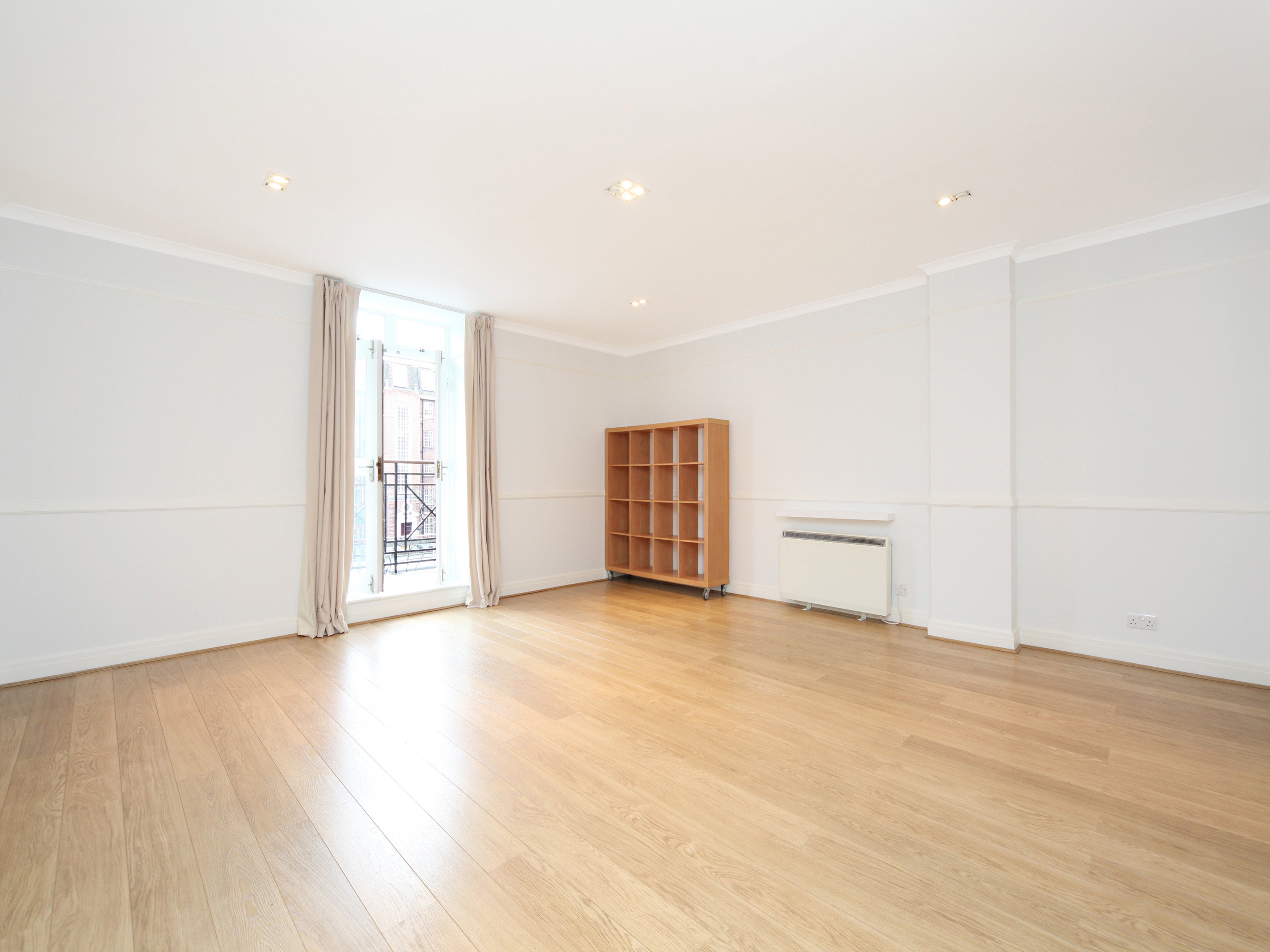 Flat Devonhurst Place in Greater London