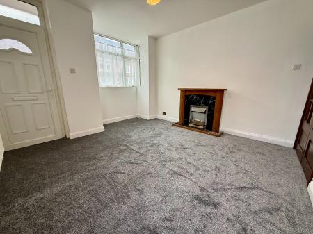 Flat Arbury Road in Nuneaton and Bedworth