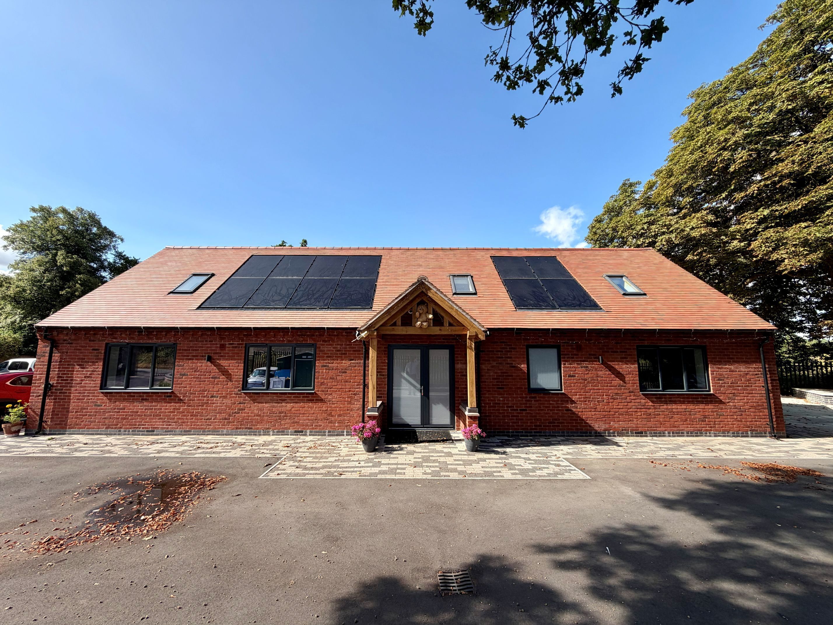 Flat Sandy Lane in Warwick