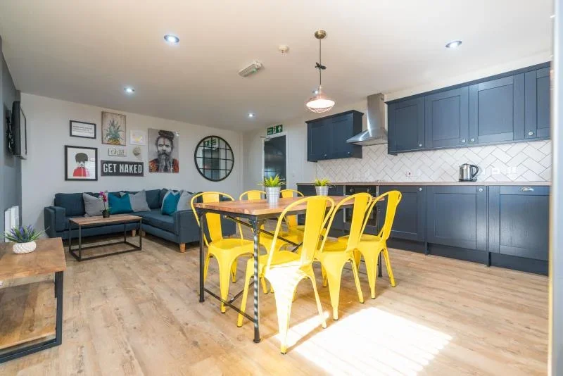 Flat Byron Street in Newcastle upon Tyne