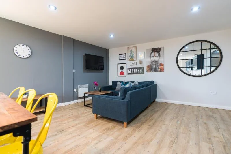 Flat Byron Street in Newcastle upon Tyne