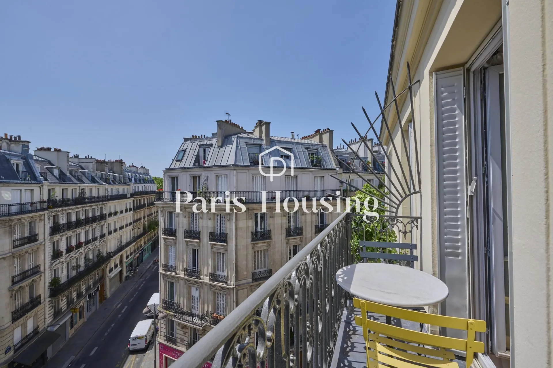 Flat Rue Gérando in Paris