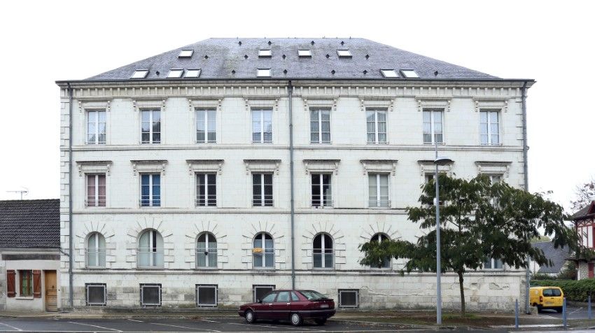 Flat Place du Lion d'Or in Châtillon-sur-Indre