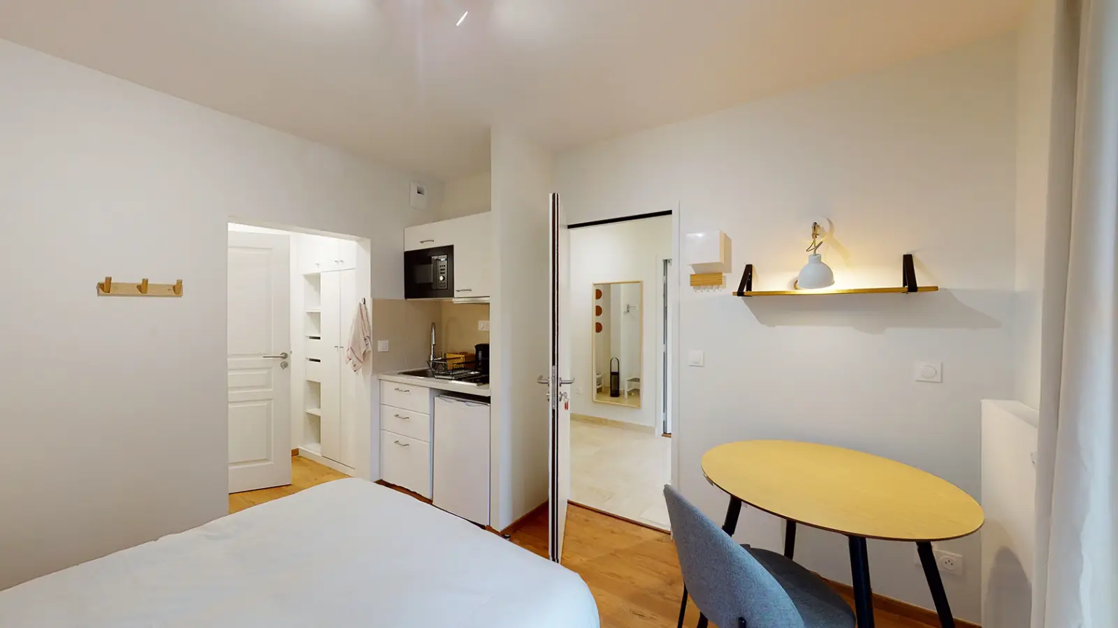 Chambre Rue Claude Bernard à Issy-les-Moulineaux